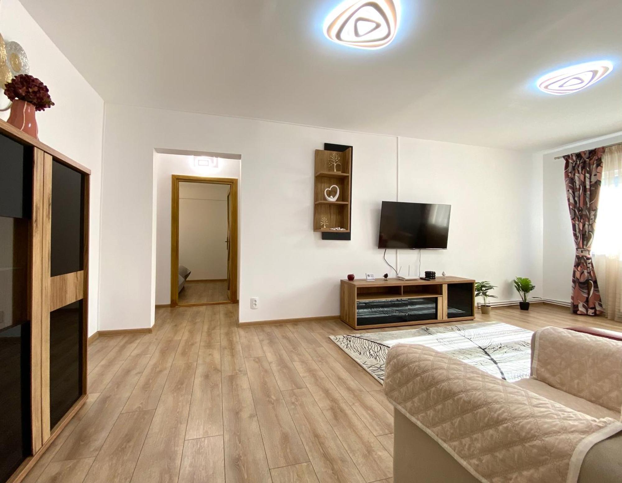 Kronstadt Apartment - Pet Friendly Brașov Exterior foto