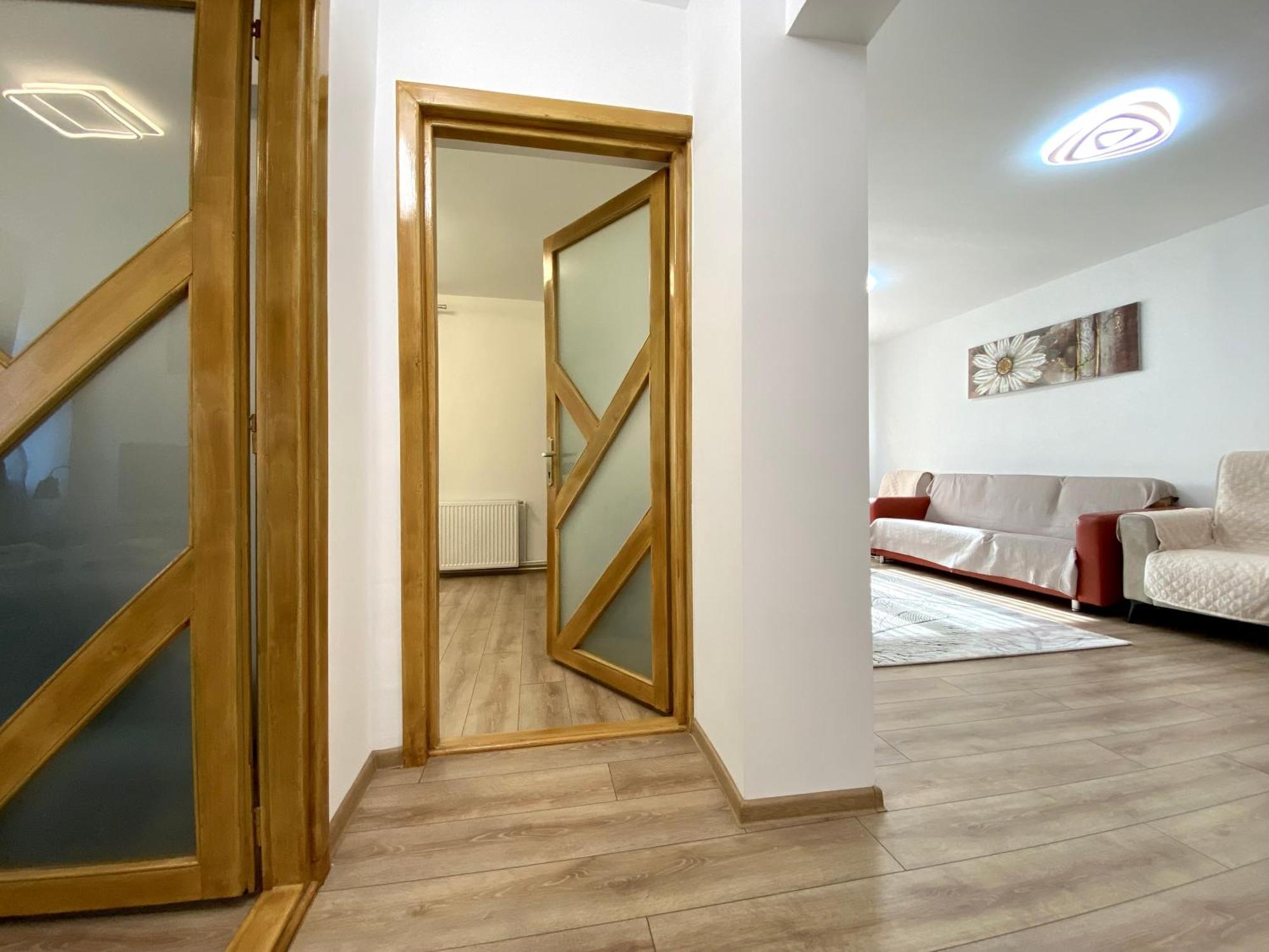 Kronstadt Apartment - Pet Friendly Brașov Exterior foto