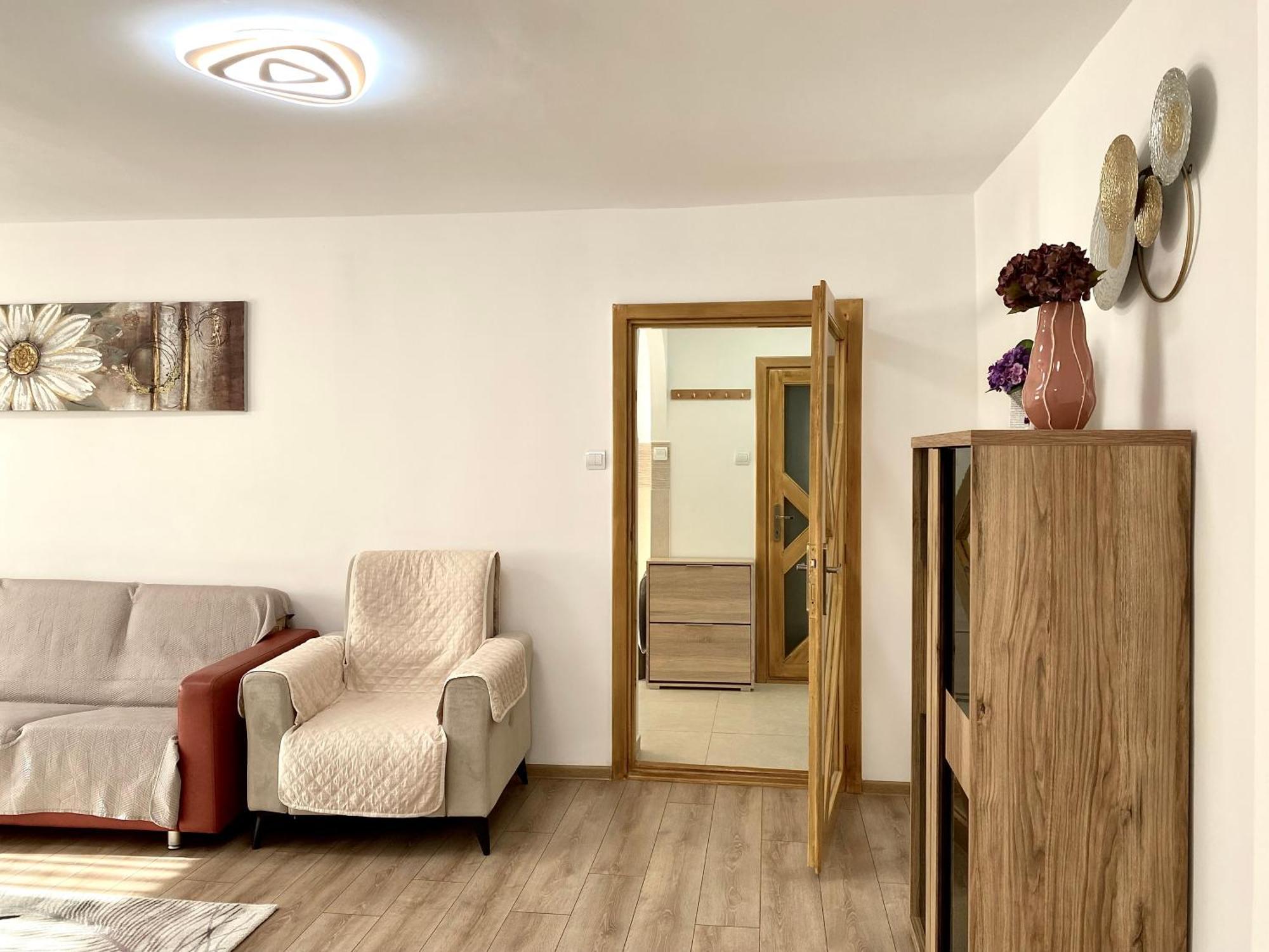 Kronstadt Apartment - Pet Friendly Brașov Exterior foto